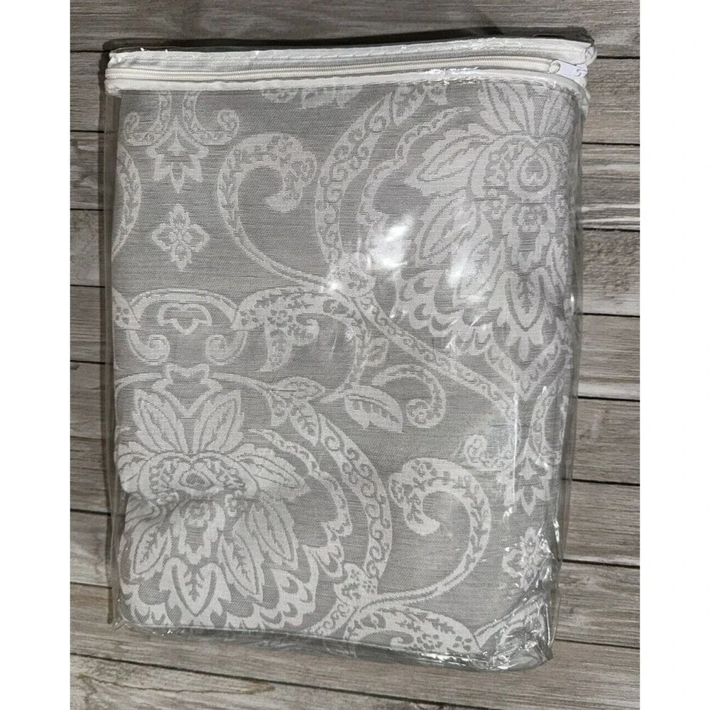 Superior brandsuperiorcolorlight greymaterialpolyester